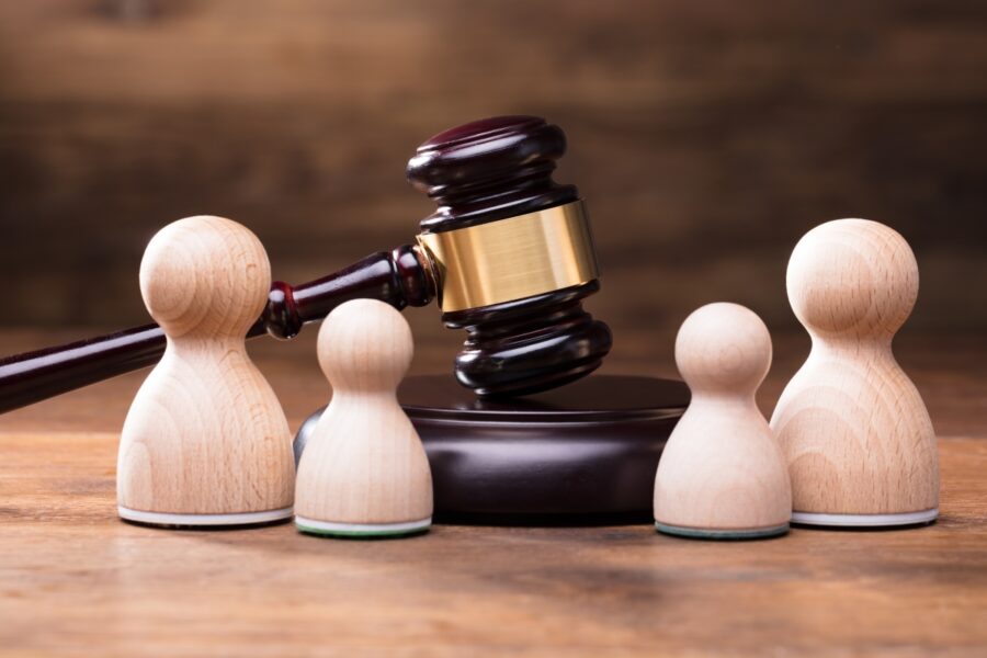Athens Court of First Instance Decision No. 569/2026: An heir who has not accepted and registered the inheritance lacks passive standing in condominium disputes